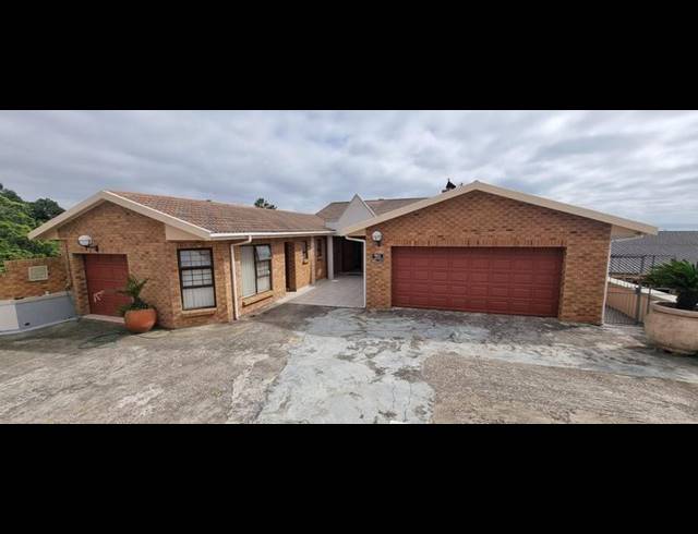 4 BEDROOM HOUSE FOR SALE IN MOSSEL BAY CENTRAL